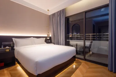 King Suite mit Balkon — Hotel Himalaya 喜马拉雅酒店